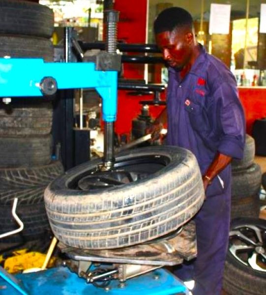 WHEEL BALANCING AND ALIGNMENT