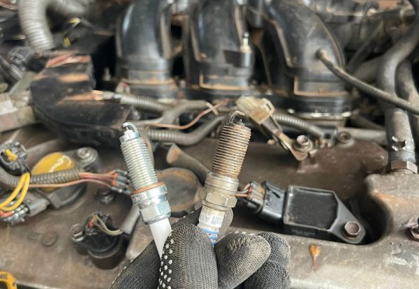 to unveil the secrets of spark plugs – their roles in the combustion process, the faults they can develop, and how to diagnose these issues