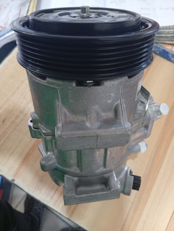 AC COMPRESSOR 8831002852 - Image 2